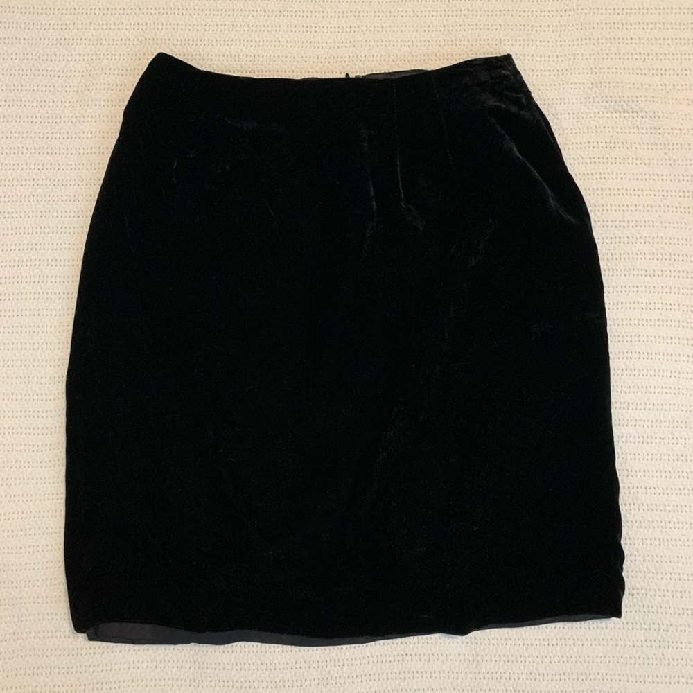 "Exclusively for You" by Lord and Taylor Black Velvet Silk Mini Skirt 4 Vintage